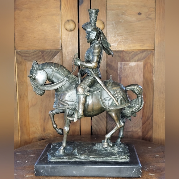 Bronze Knight Statue - Picture 3 of 13